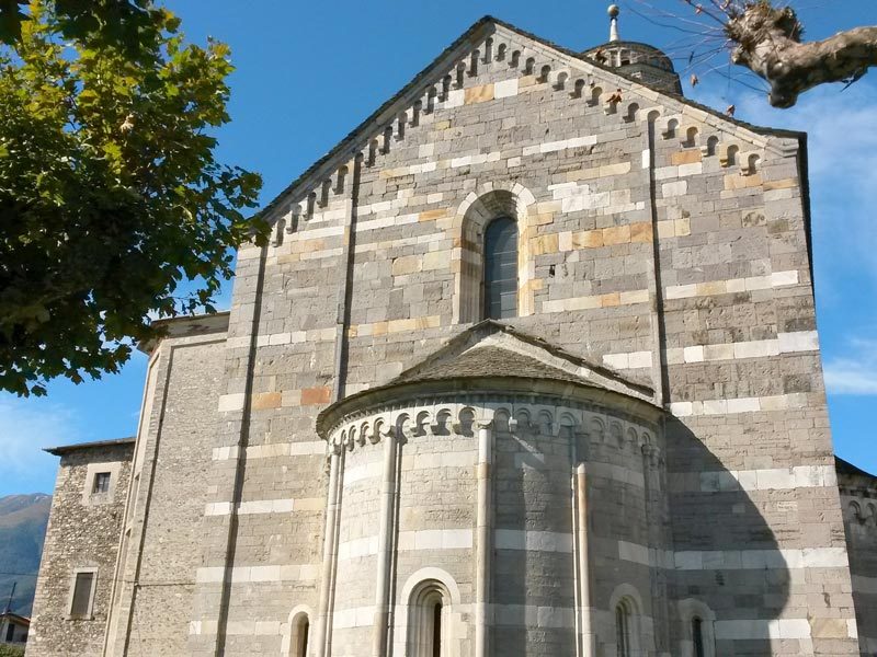Kirche Santa Maria del Tiglio, Gravedona
