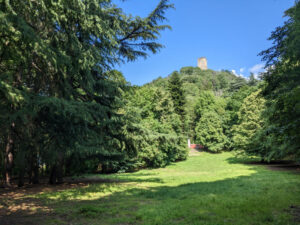 Parco delle Rimembranze with view of Castello Baradello