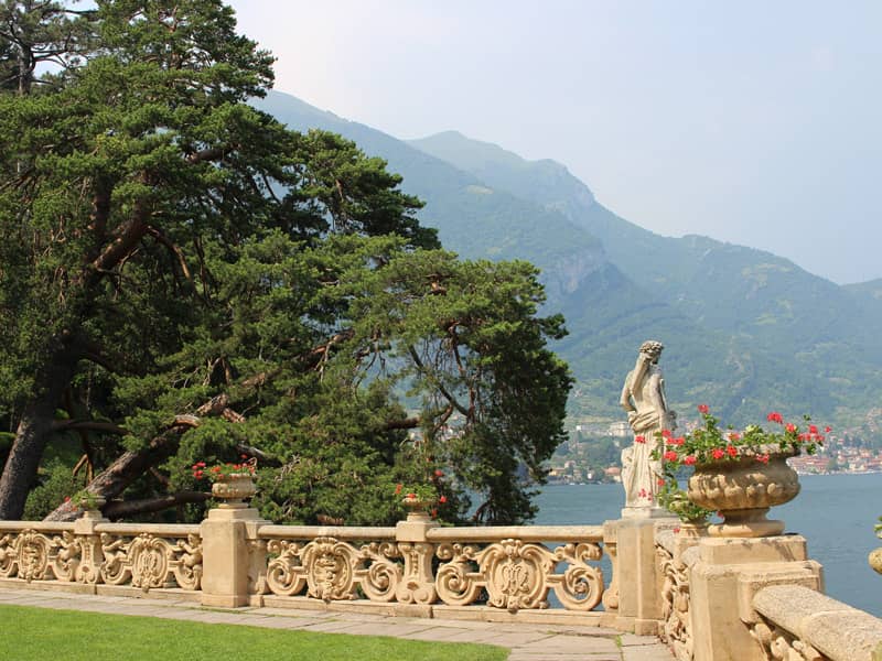 Blick auf den Comer See von den Gärten der Villa Balbianello