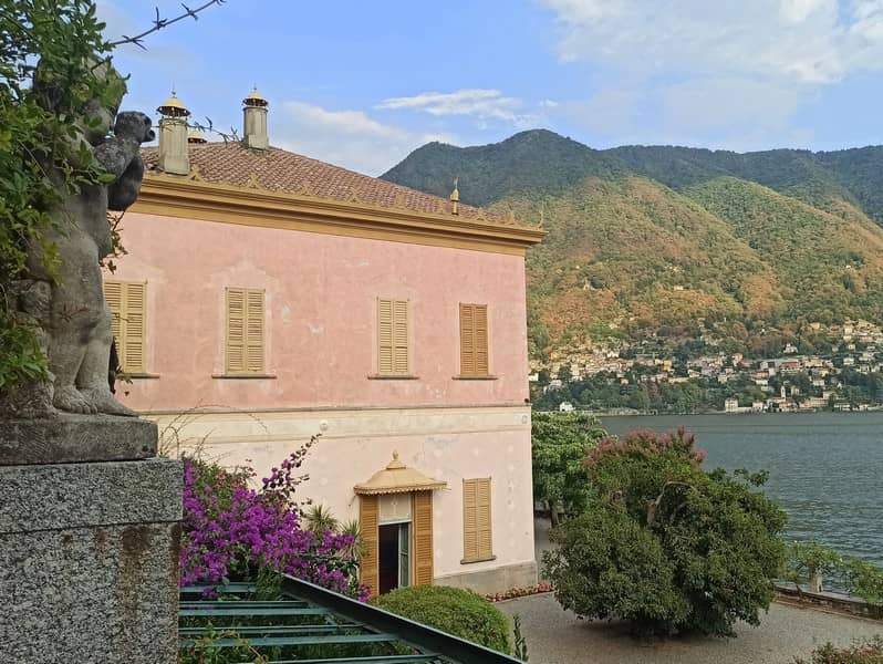 Villa Pizzo's pink facade, Cernobbio