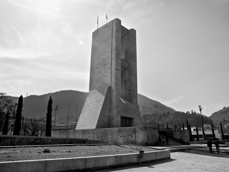 War Memorial by Giuseppe Terragni and Antonio Sant'Elia, Como